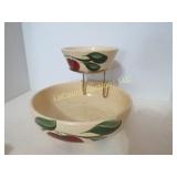 Watt apple chip dip bowl vintage