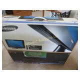 Samsung 22'  series 3 330 TV television HD LCD