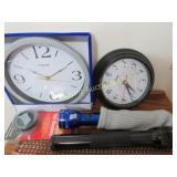 2 clocks 2 mag lites edge eater