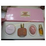 Estee Lauder Beautiful gift set