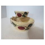 Watt apple mini chip dip bowl 2001 Collectors Asso