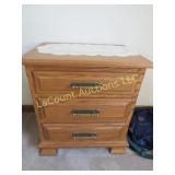 Pr Amish Made night Stands very sturdy wood (2)