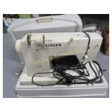 Singer sewing machine 5528