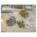 3 vintage brooches Rhinestones beautiful