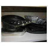 pots pans bakeware roaster muffin tin