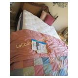 adjustable mattress bed w remote headboard quilt