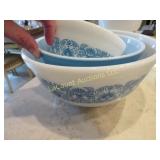 3 vintage nesting Pyrex bowls Horizon Blue