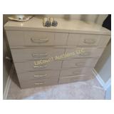 vintage dresser w legs