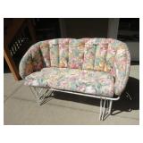 vintage patio love seat w pad