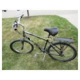 Fuji Monterey bicycle bike w rack