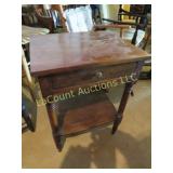 vintage accent table w drawer