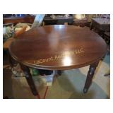 antique dining room table round w 3 leaves