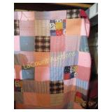 beautiful hand made vintage quilt twin size