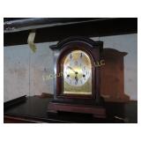 antique mantle clock