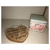 Decorative basket ,tin, photoalbum