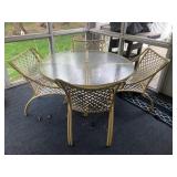 Patio set *has a cover