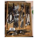 Silverware set