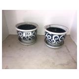 2 small planters