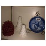 Royal Copenhagen plate on stand, candles
