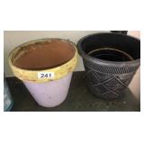 2 planters