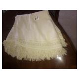 Round tablecloth and linen table cloth