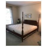 4 poster king size bed *FRAME ONLY
