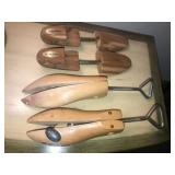 Shoe stretchers