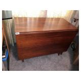 Mahogany double drop leaf gateleg midcentury table