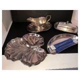 Assorted silverplate pieces