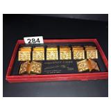 Gold tone Carvel Hall unique knife caddys