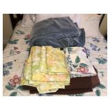 Full size bed linens and blankets