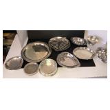 Assorted silverplate pieces
