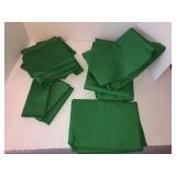 Green linen napkins and table cloth