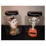 2 solar Halloween figures 7in tall