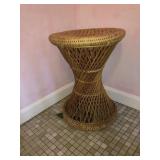 19in wicker plant stand