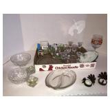 Assorted glassware and other decor