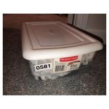 Small rubbermaid with misc sewing