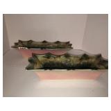 2 Hull planters *1 has hairline crack