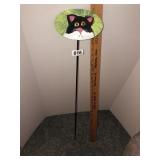 Steel garden stake w/cat painted and 2 windchimes