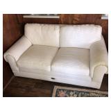 Lexington love seat *stained, needs cleaned