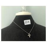 Chain marked 925 Italy and pendant unmarked