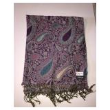 Avenue scarf