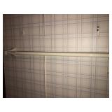 Towel rack (NEEDS REMOVED)