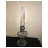 Aladdin oil lamp *filler spout is chipped