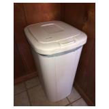 Trash can