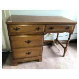 Knee hole desk 40x18x30