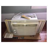 Frigidaire window air conditioner 5000 BTU