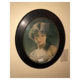 Oval portrait 17in tall