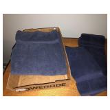 Bath towel and 2 hand towels