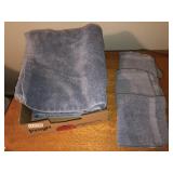Bath towel and 3 wash cloths